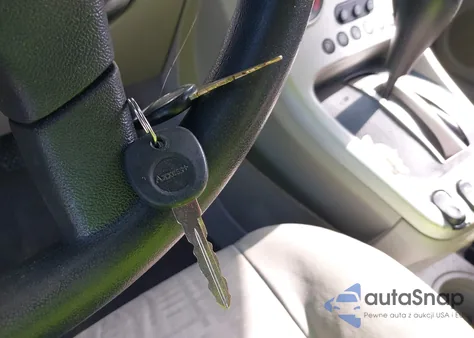 2005 Chevrolet Equinox Ls from USA, damaged, VIN 2CNDL23F756192774